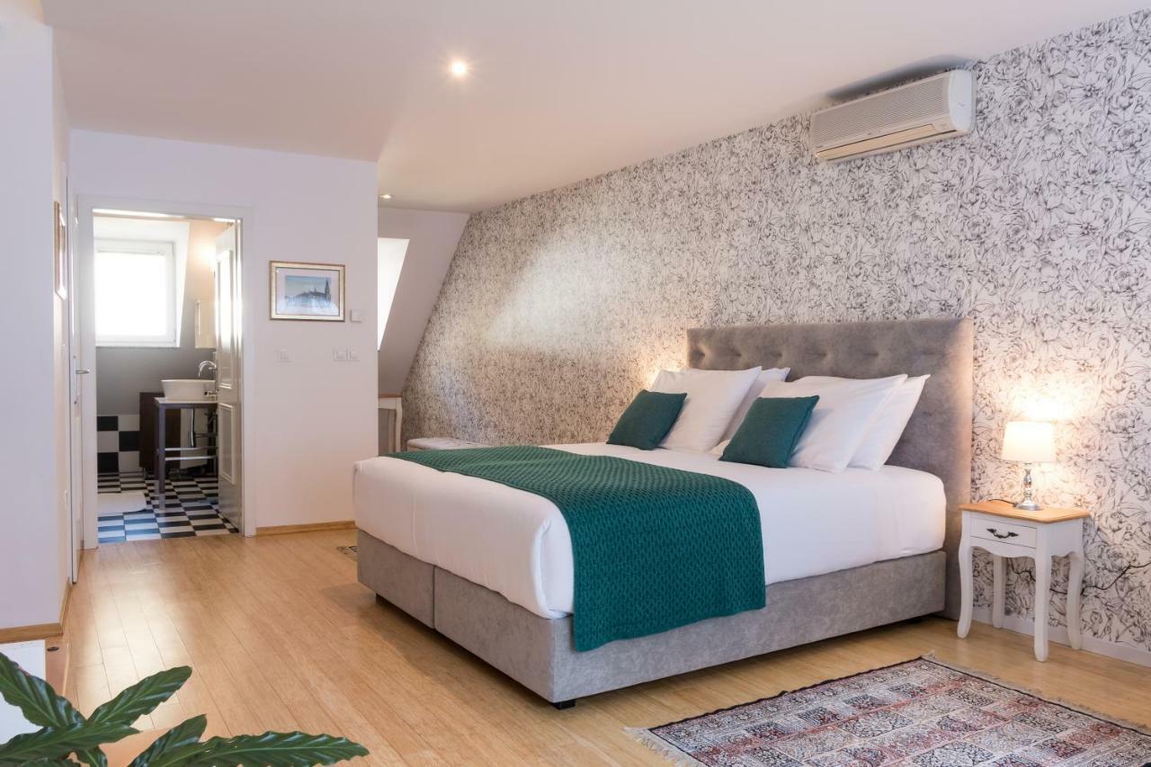Comfort Duplex Suite with Terrace
